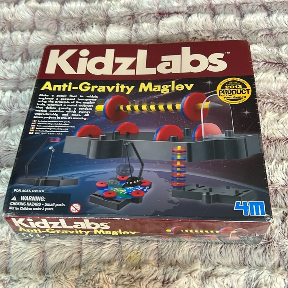 Kidzlab Anti - Gravity Maglev